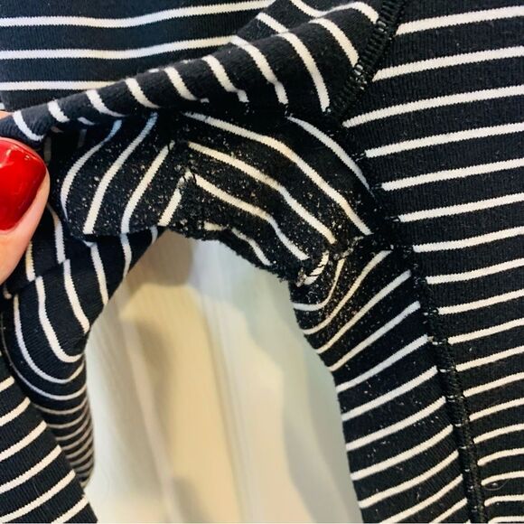 Ivivva Black and White Stripe Mesh Leggings Size 10 - Picture 11 of 11